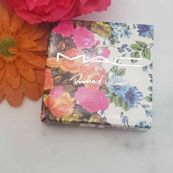 MAC Richard Quinn Skin Finish Highlighter - Picture 8 of 12